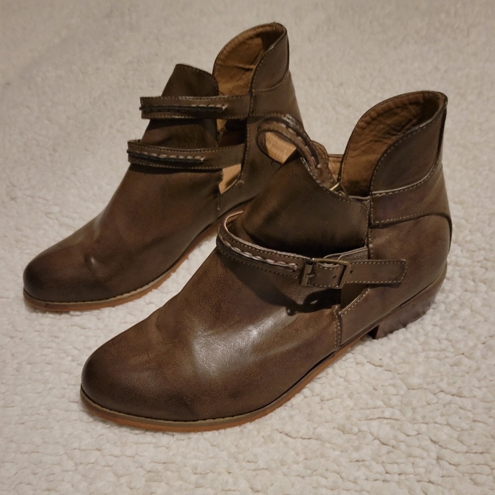 CATO Buckle Strap Ankle Boots Brown Size 8 - Picture 1 of 16